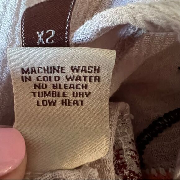 XCVI Embroidered Tank Top Womens XS Beige Floral Gauze Linen Blend High Low Hem - Picture 6 of 6